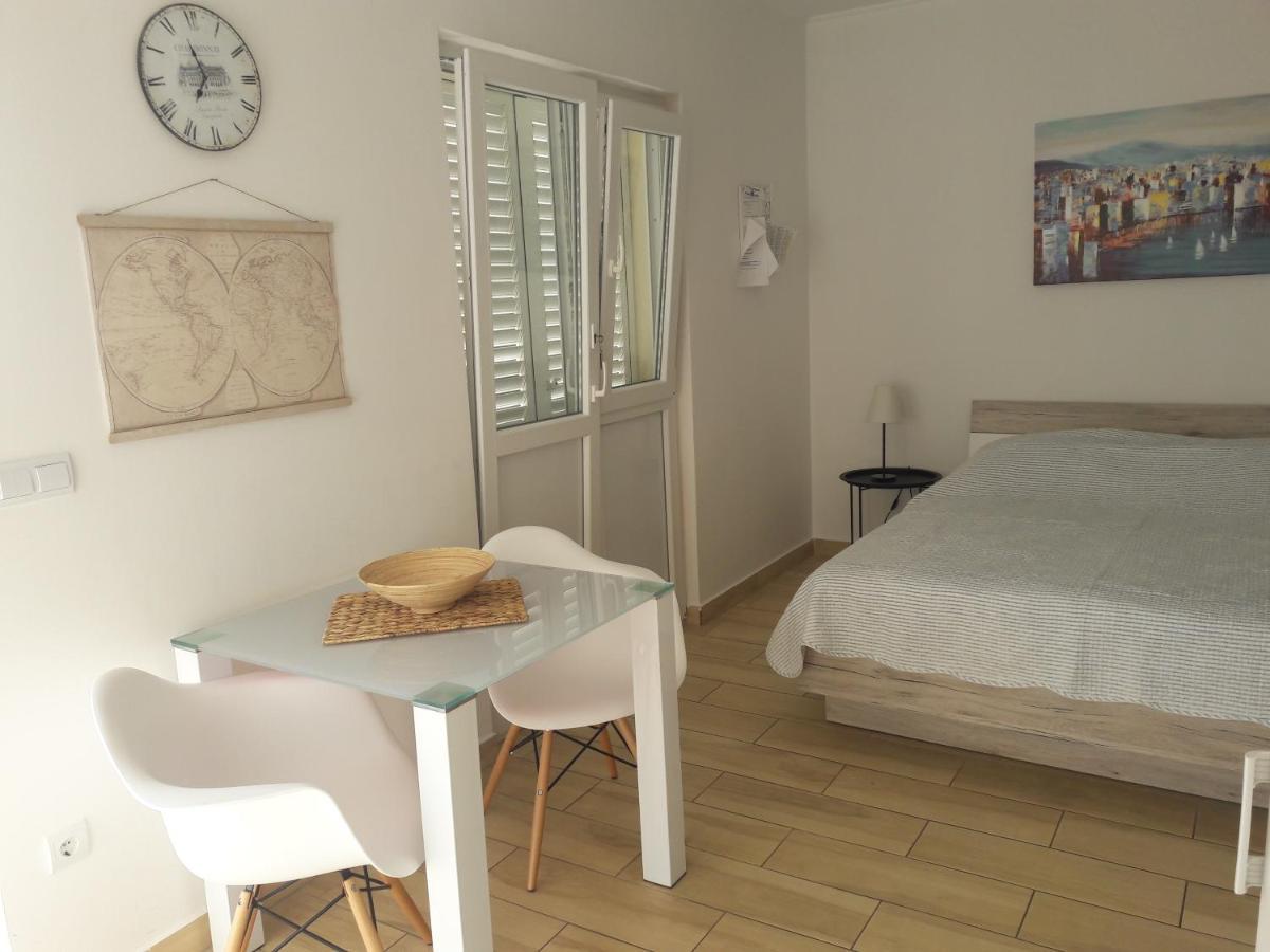 Apartment Tea Primosten Exterior photo
