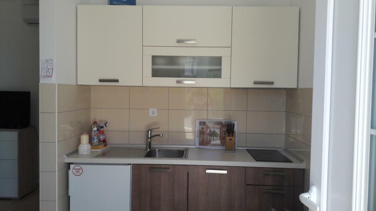 Apartment Tea Primosten Exterior photo